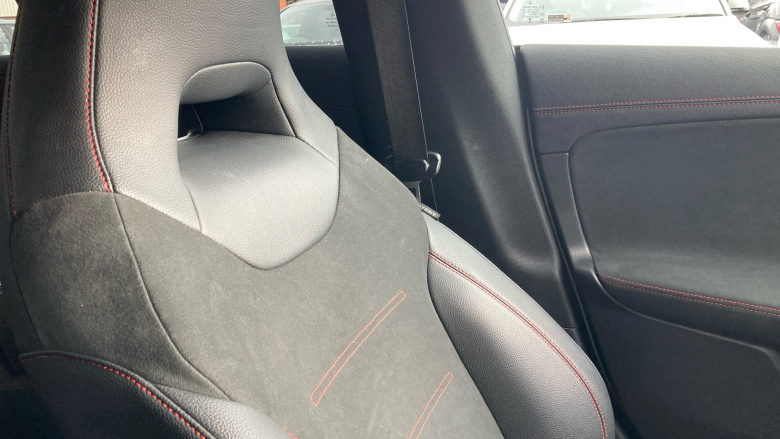 Mercedes-Benz CLA 250e AMG Line Premium 4dr Tip Auto Saloon